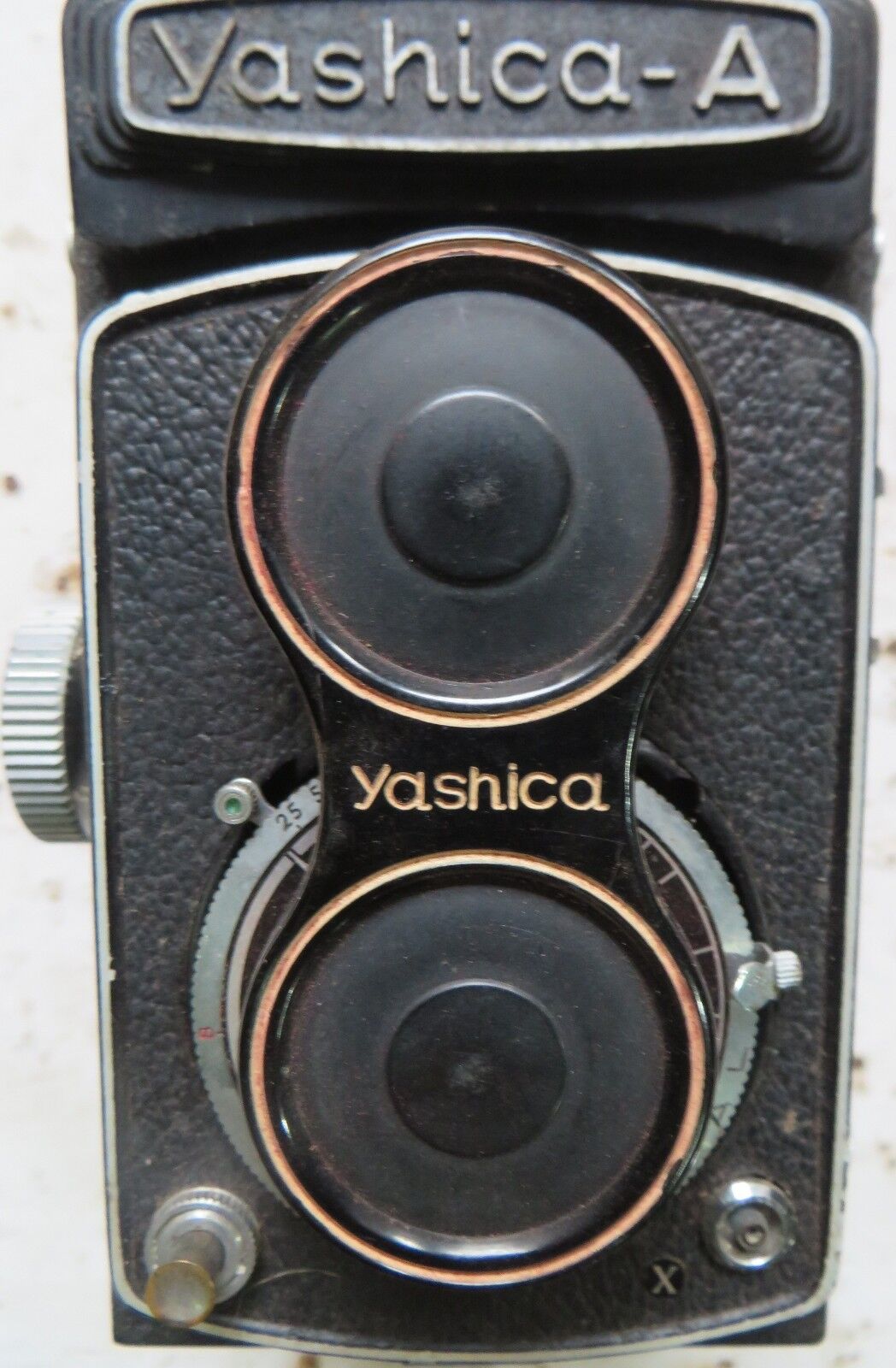 VINTAGE YASHICA -A PHOTOGRAPHY CAMERA Japan COPAL 80MM SHUTTER TLR  C1960 Used  