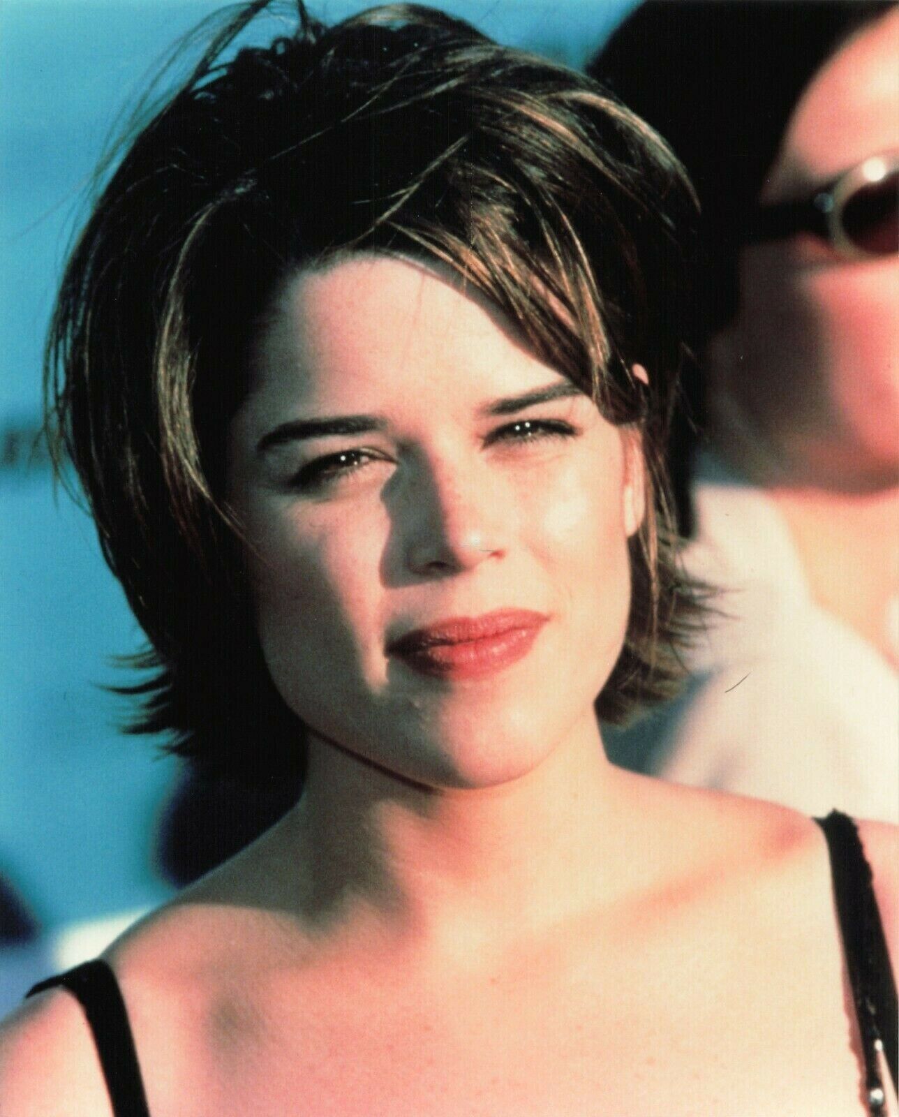 Neve Campbell Candid Photo 8x10 Red Carpet Premiere Party of Five  P35a