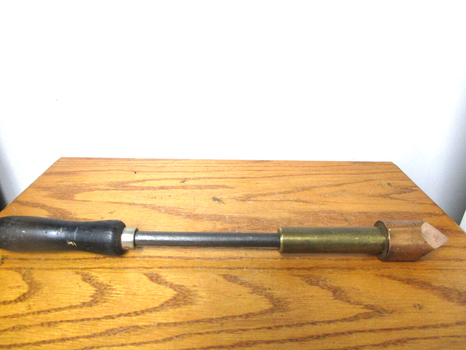 VINTAGE FLAME HEATED SOLDERING IRON 16\