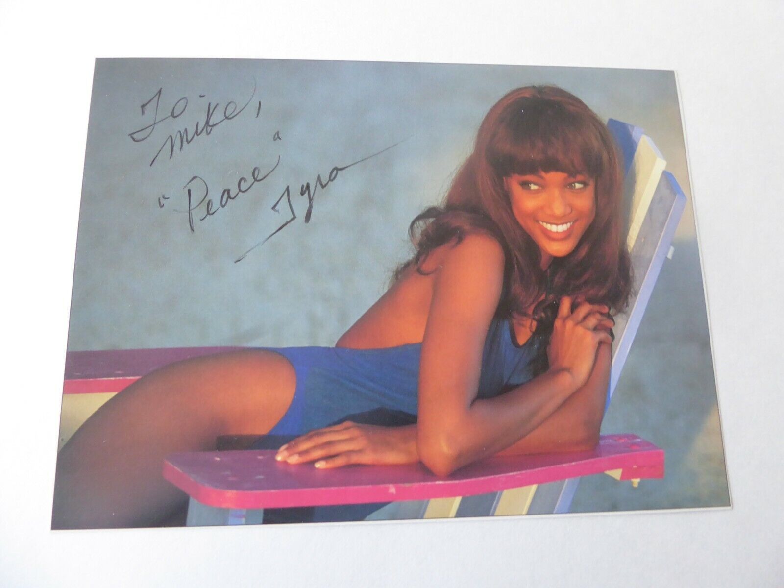 BUSTY YOUNG SUPERMODEL TYRA BANKS AUTHENTIC AUTOGRAPHED BEAUTIFUL PHOTO