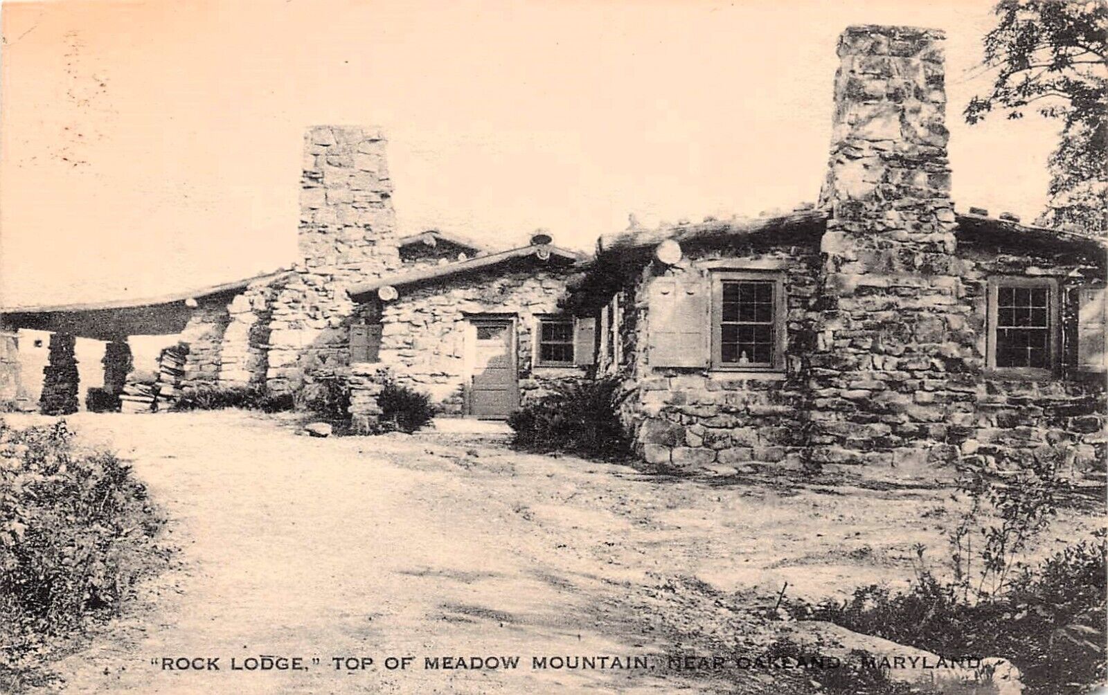 Rock Lodge Cabin Top of Meadow Mountain Oakland MD Marlyland Vtg Postcard D31