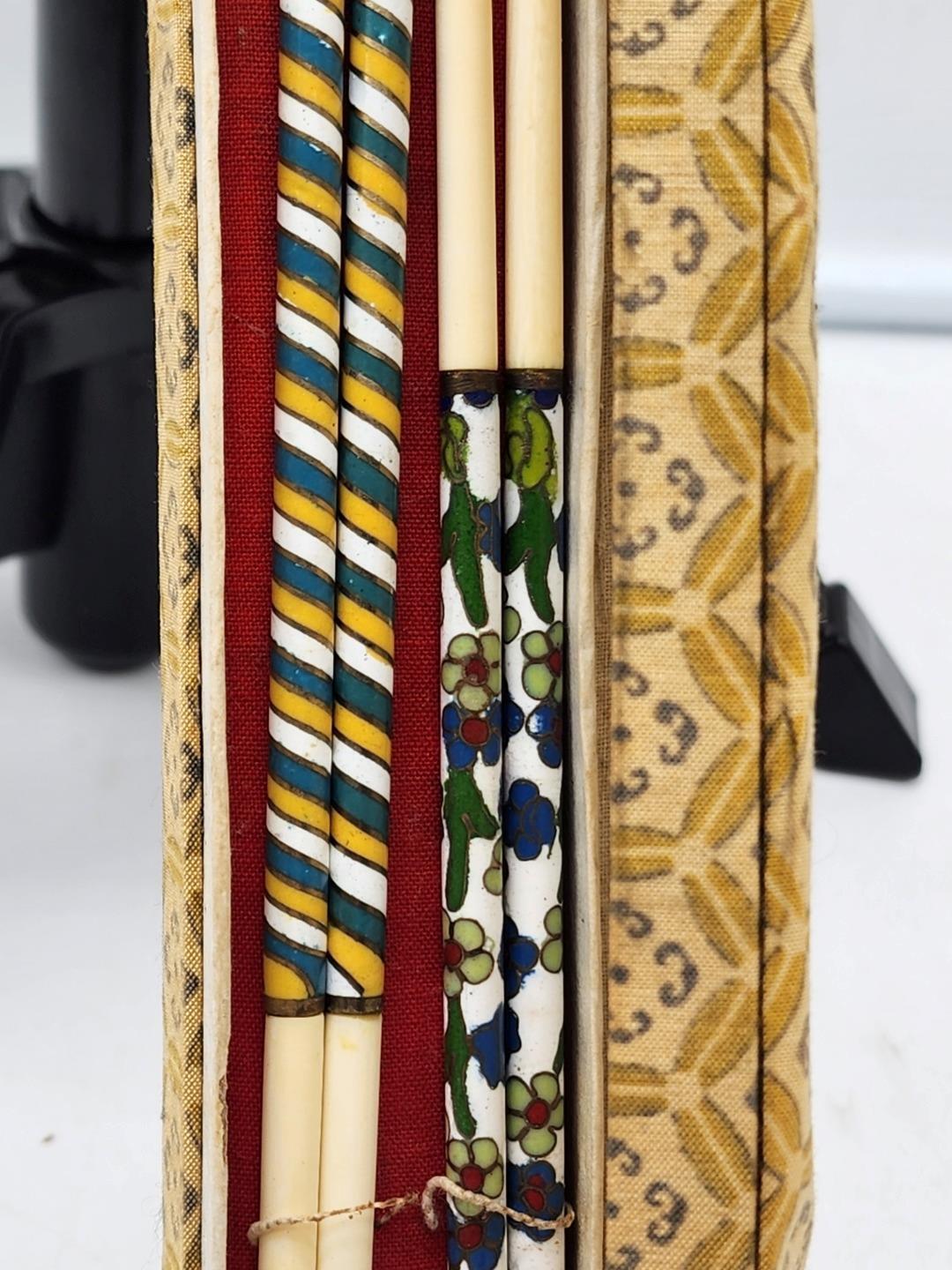 Vintage 60s Beautiful 2 Pair Cloisonne Enamel Chopsticks Swirl/Flower Design BOX