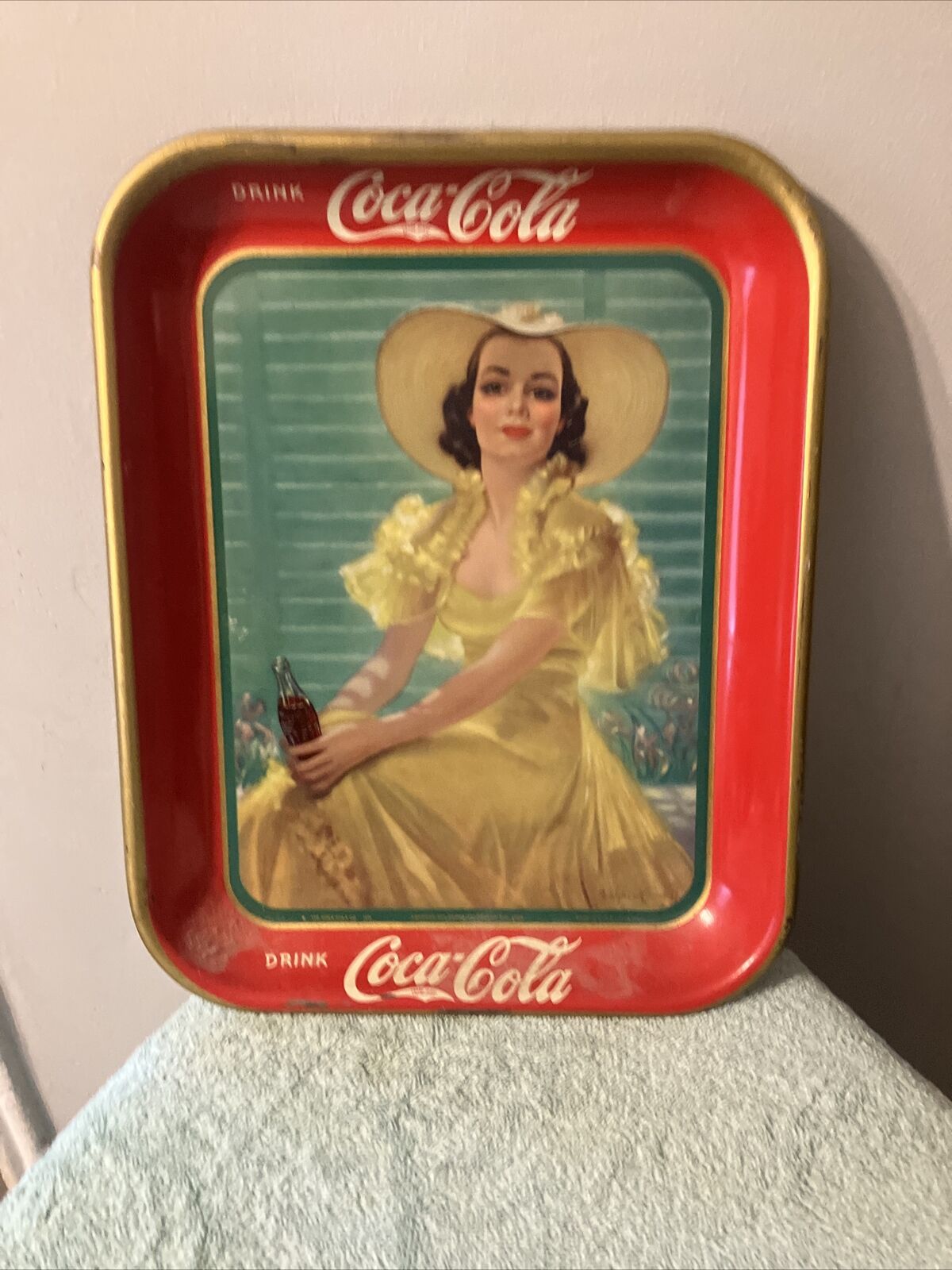 Antique Vintage COCA COLA  1938 GIRL  ADVERTISING SERVING TRAY Soda
