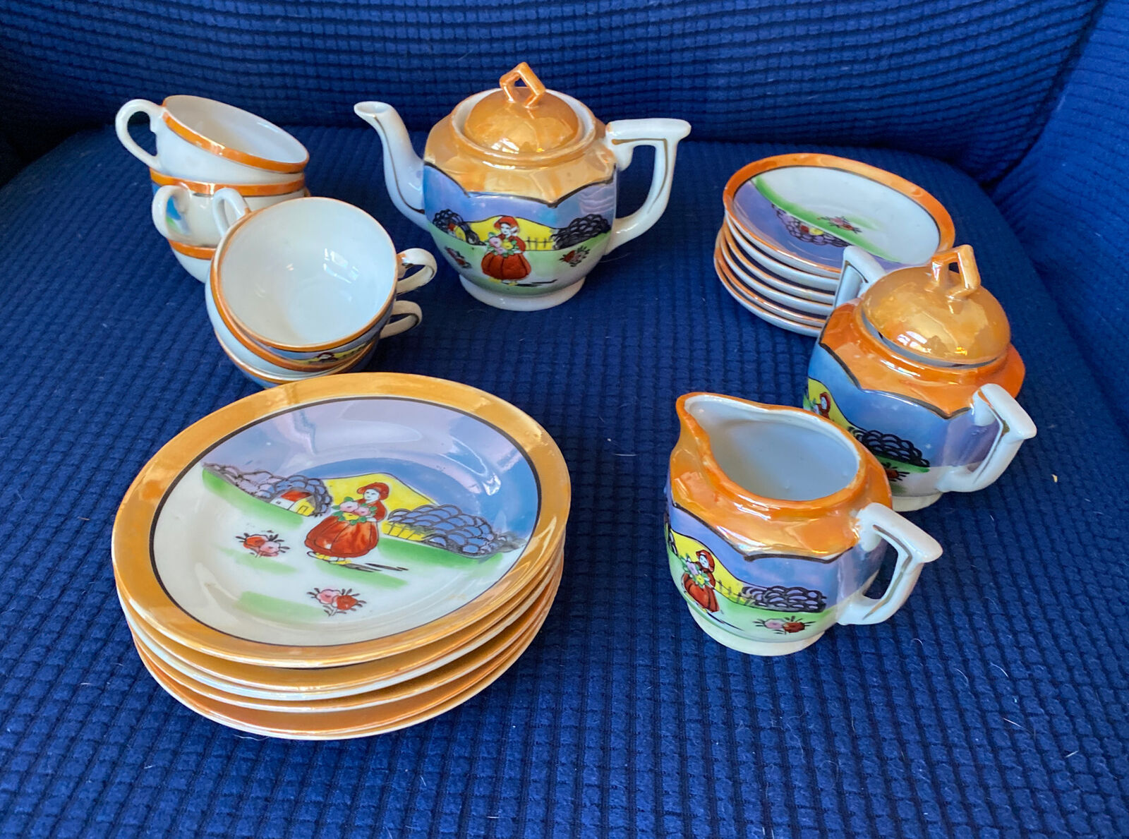 Vintage 1940-50’s Hand Painted Japanese Lustreware Child’s Tea Set Service For 6