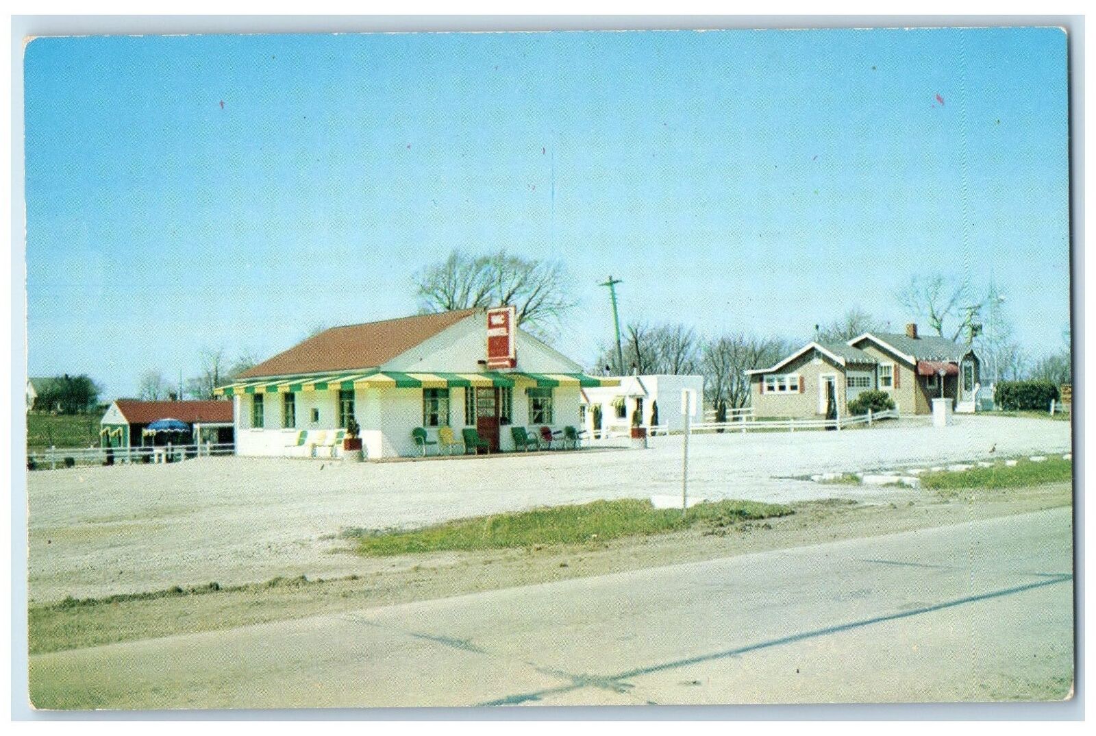 c1950's Vic's Motel Cottages Roadside Entrance View Decatur Illinois IL Postcard