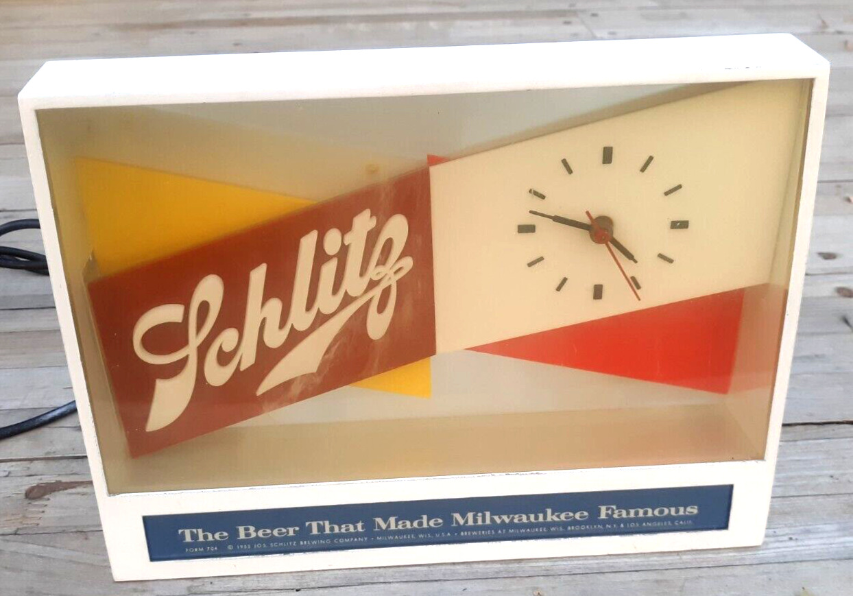 Excellent Working Vintage 1955 Schlitz Beer Advertising Light-Up Counter Clock