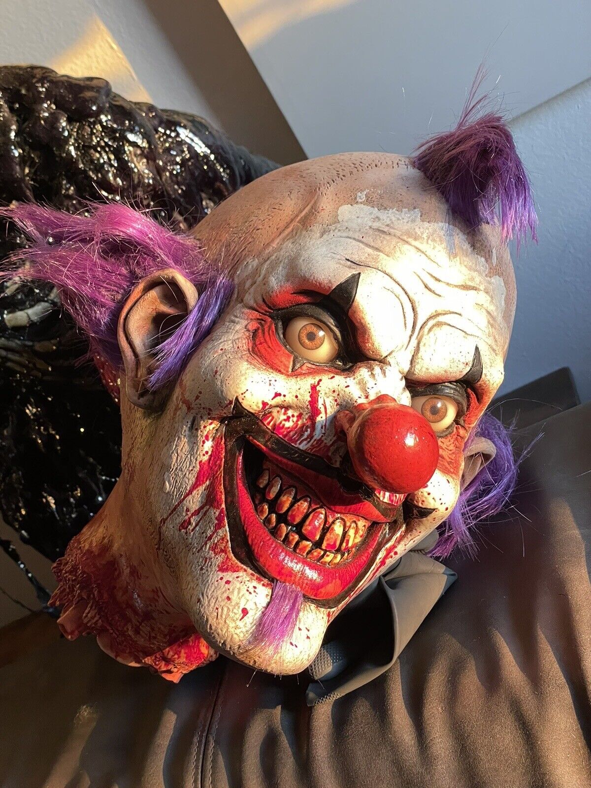 severed head halloween prop clown by FX pro Studio LIFESIZE 1:1