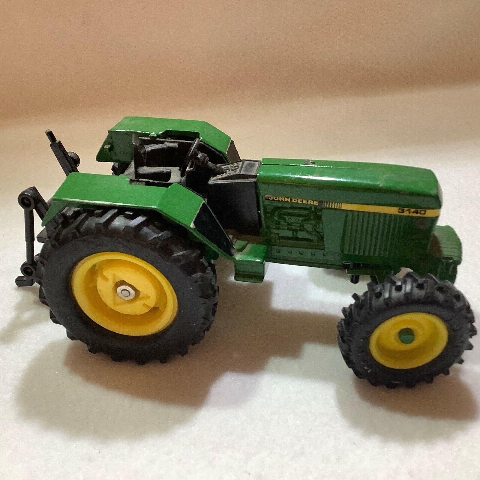Ertl John Deere Tractor ( #3140) Die Cast Farming Equipment Collectible Toy