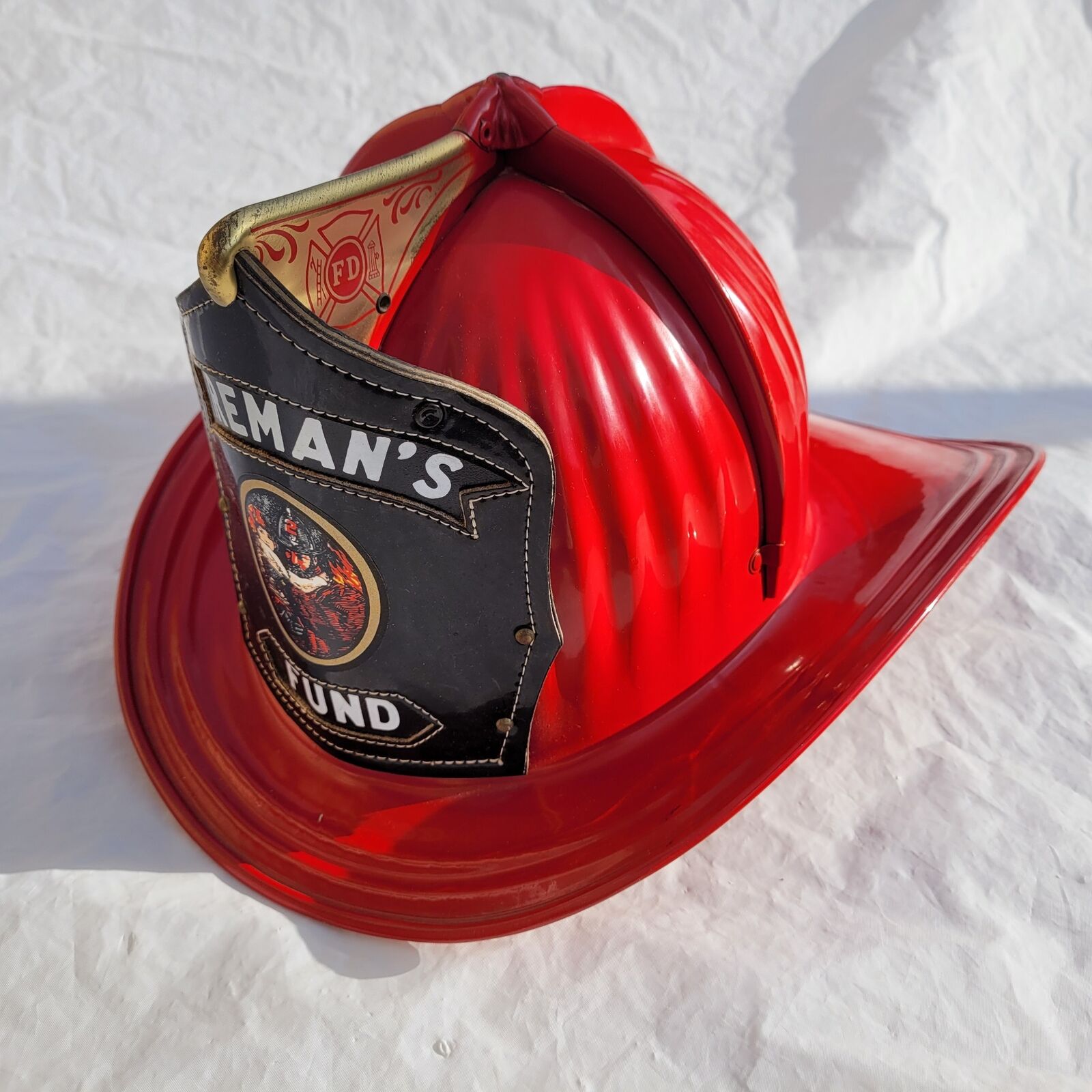 Aluminum Red Cairns and Brothers Firemans Fund Leather Badge Firefighter Helmet