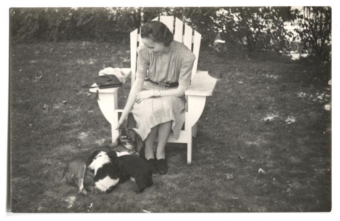 RPPC Postcard Woman Dog Nursing Puppies c. 1940s'50s