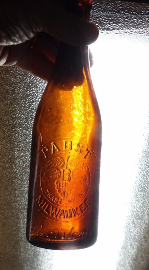 Antique Amber Brown Embossed Pabst Beer Bottle Hop Leaves B Milwaukee SB & GC