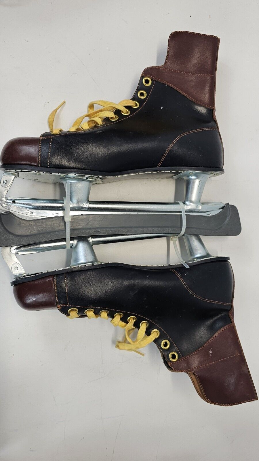 Vintage Leather MC Canada Tempered Steel Skates Cowhide Size 11 EUC