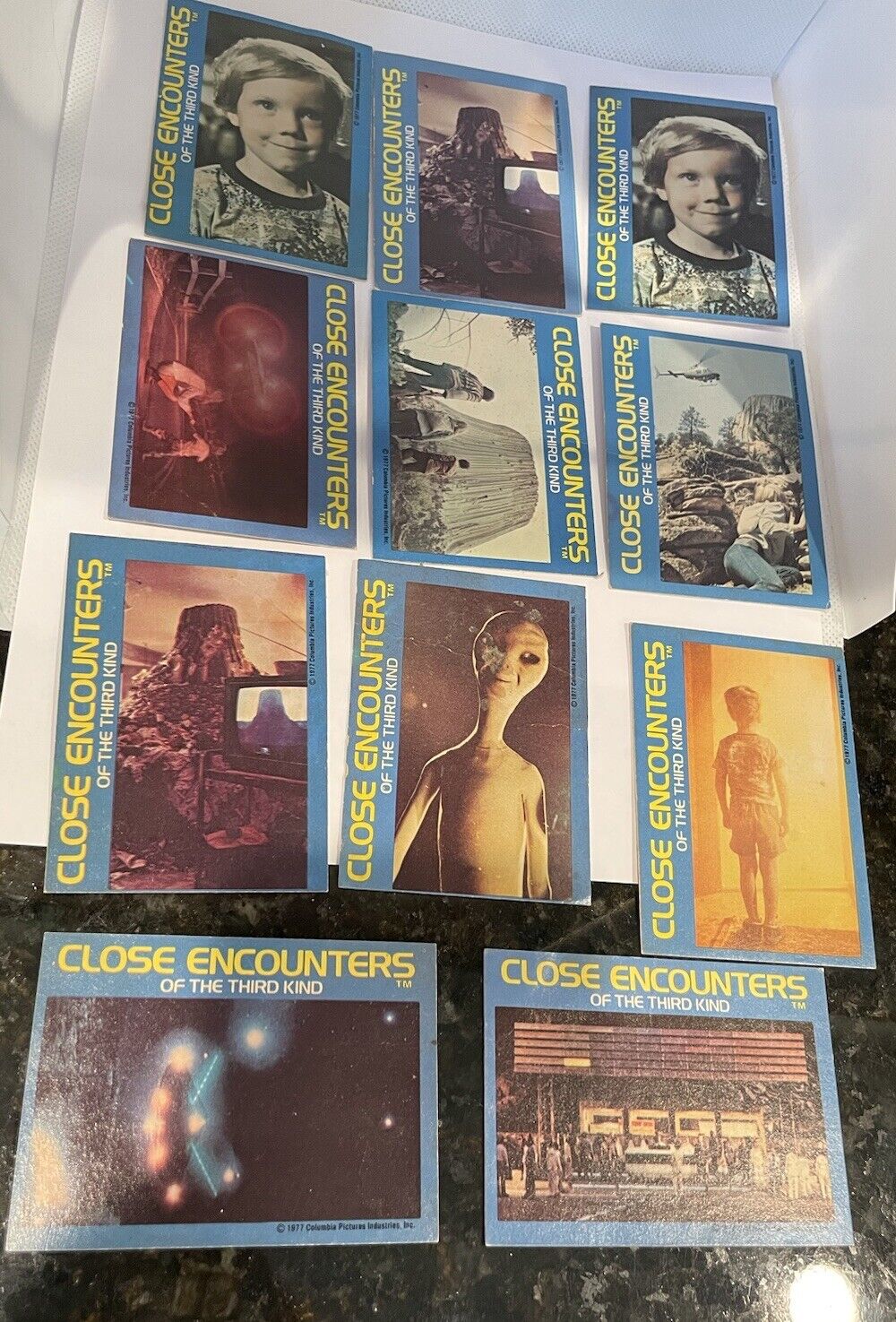 1977 Close Encounters of the Third Kind Trading Card Lot of 11, 9 Different
