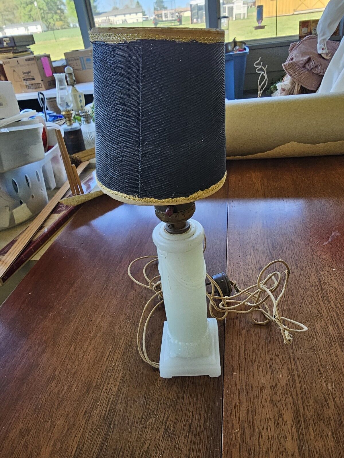 Vintage Boudoir Aladdin Table Lamp w/original cord