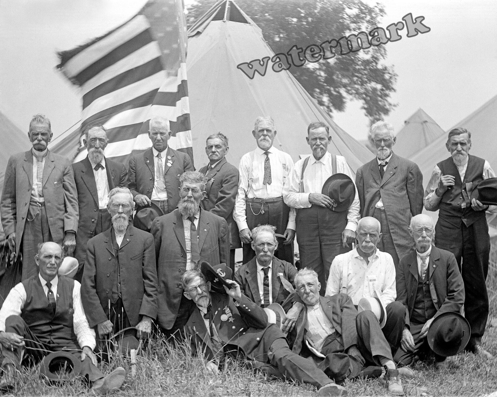 Photograph Civil War Gettysburg Veterans Reunion Year 1913 8x10