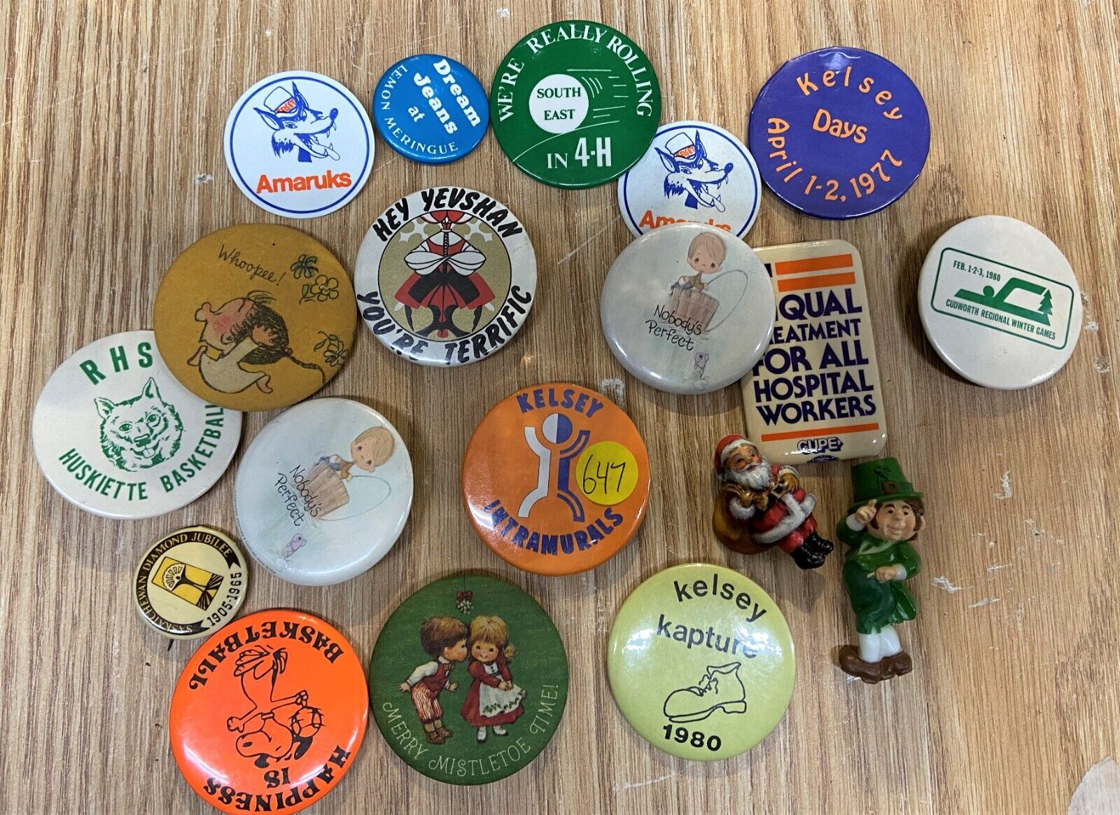 Vintage 1970's Pinback Button Pins (18)