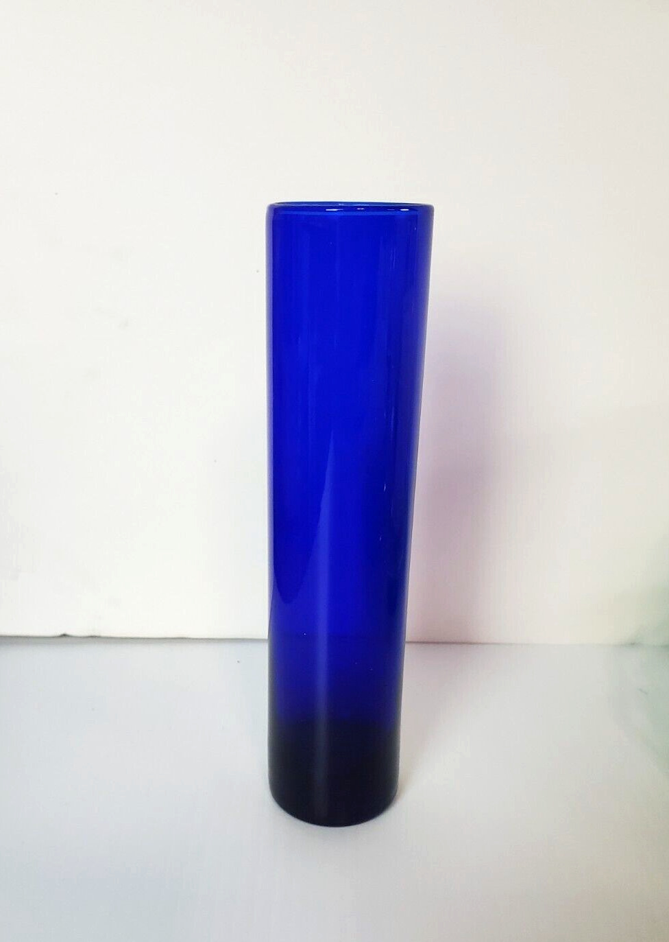 Vintage Hand-Blown Cobalt Blue Glass Bud Flower Vase Cylindrical flute