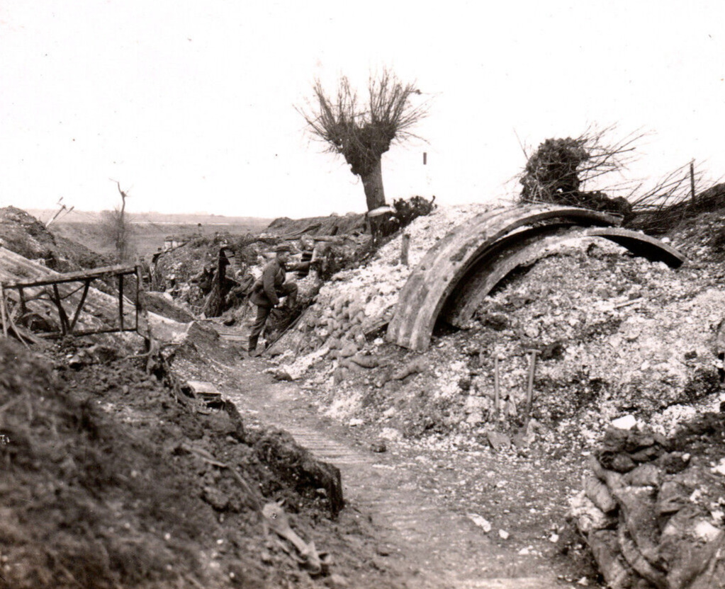 WW1 German Soldier Trench Battlefield Real Photo RPPC Postcard World War 1