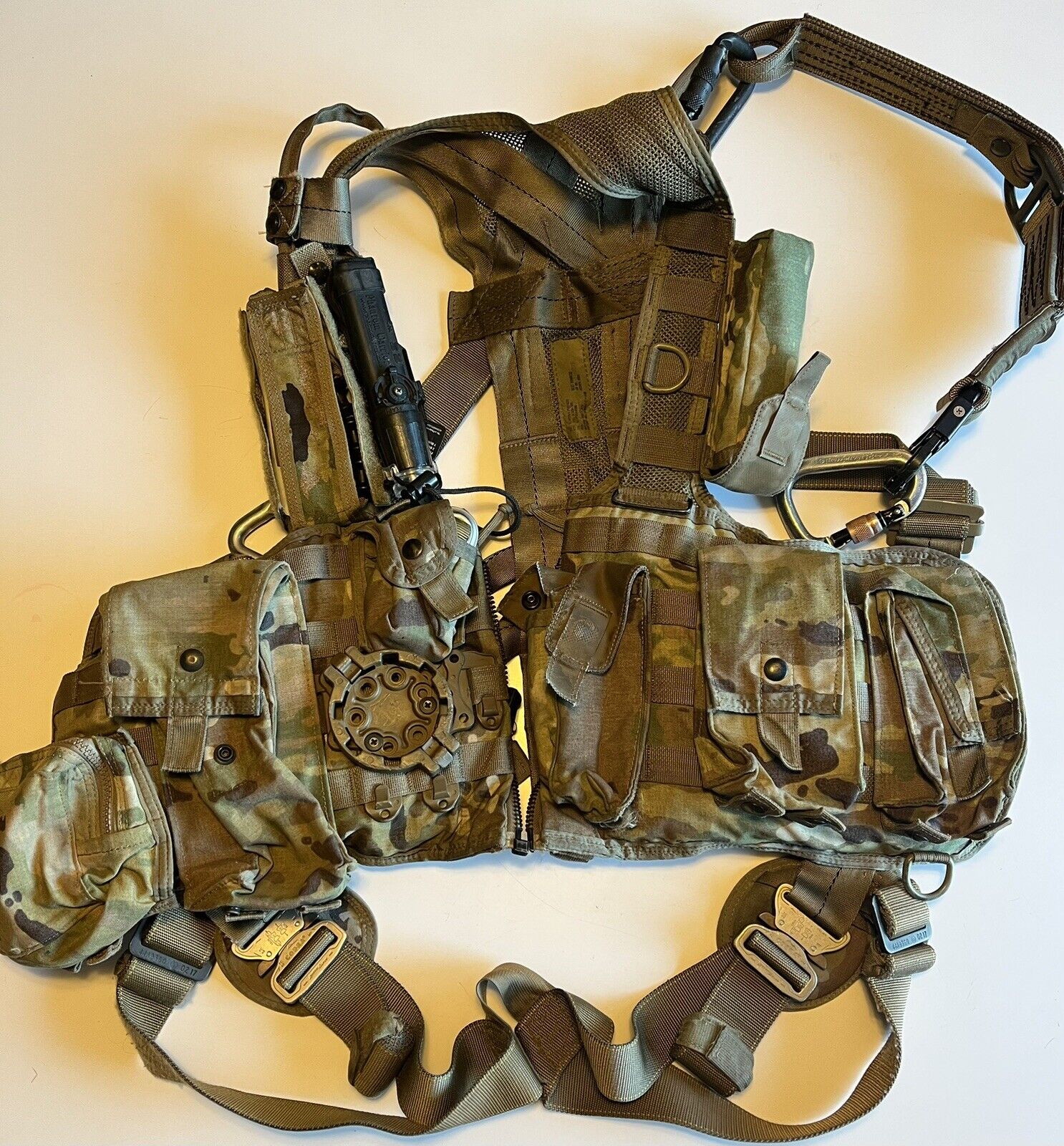 US Army ACU Air Warrior Vest Harness/Restraint System, Tether, Many Extras Too