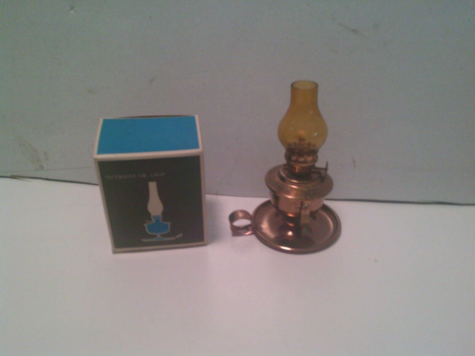 VTG Miniature Hurricane Oil Lamp 4.5\
