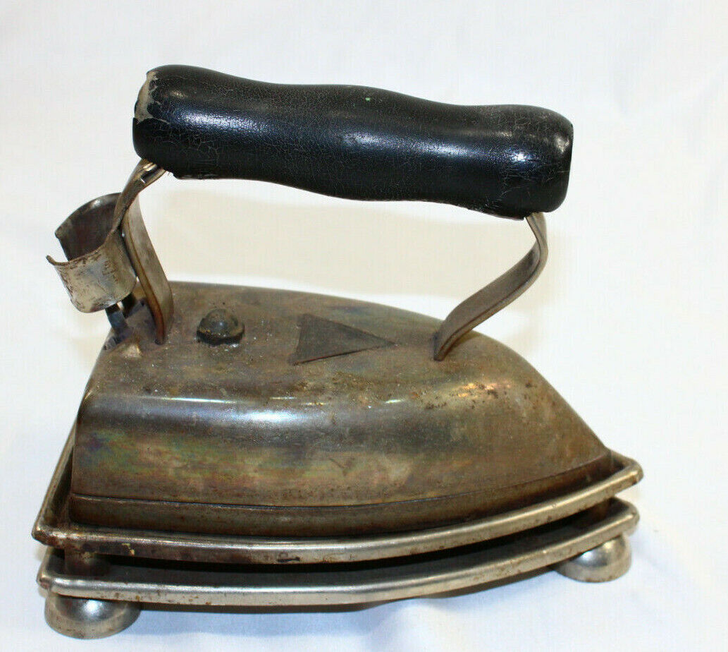 Vintage American Beauty Iron - 6-1/2  with Stand 6lb 6oz