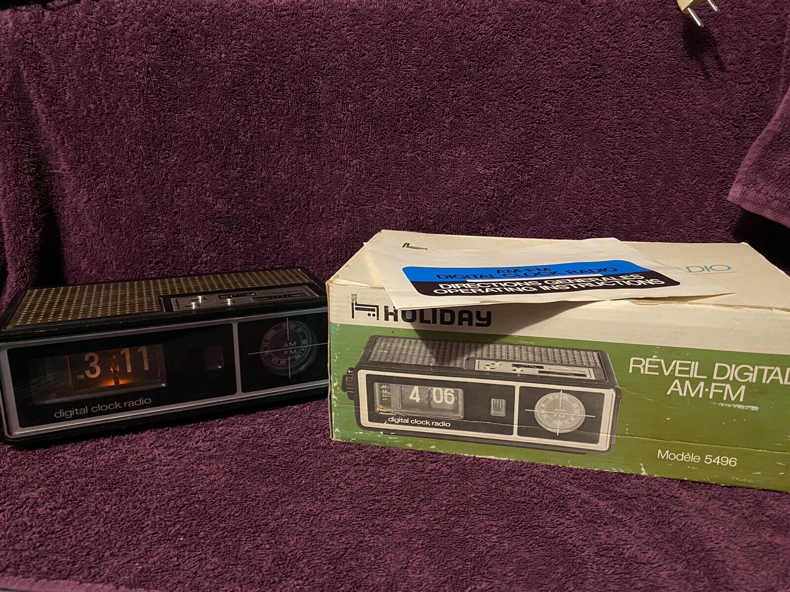 Vintage 1970s Holiday Flip Alarm Clock Digital In Box Exc Cond