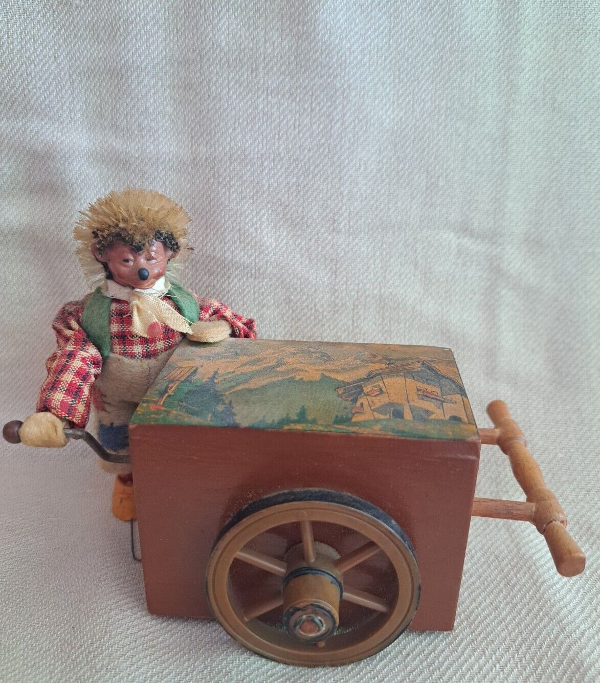Vintage Original Steiff Thoren\'s Small Hedgehog Music Box
