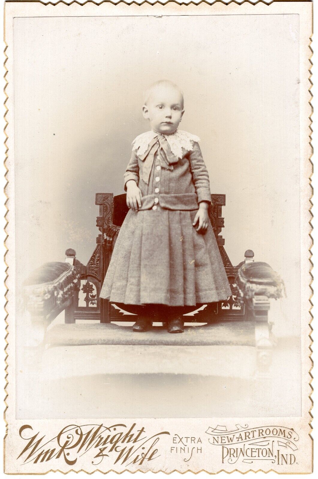 1890s CABINET CARD WRIGHT PHOTOGRAPHER PRINCETON INDIANA LITTLE GIRL ON CHAIR