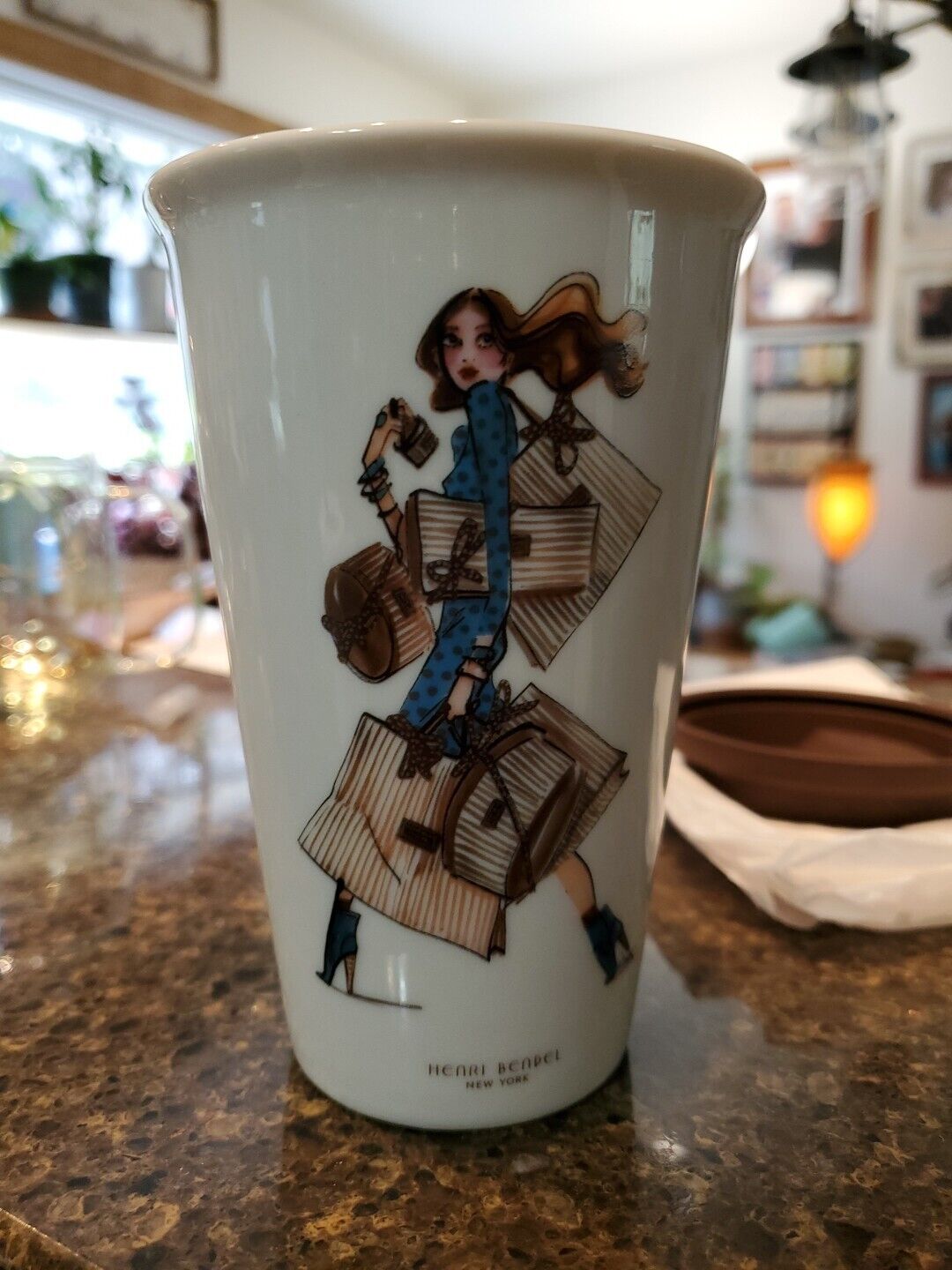 Vintage Henri Bendel New York Shopper Travel Coffee Tea Cup Ceramic Used. 