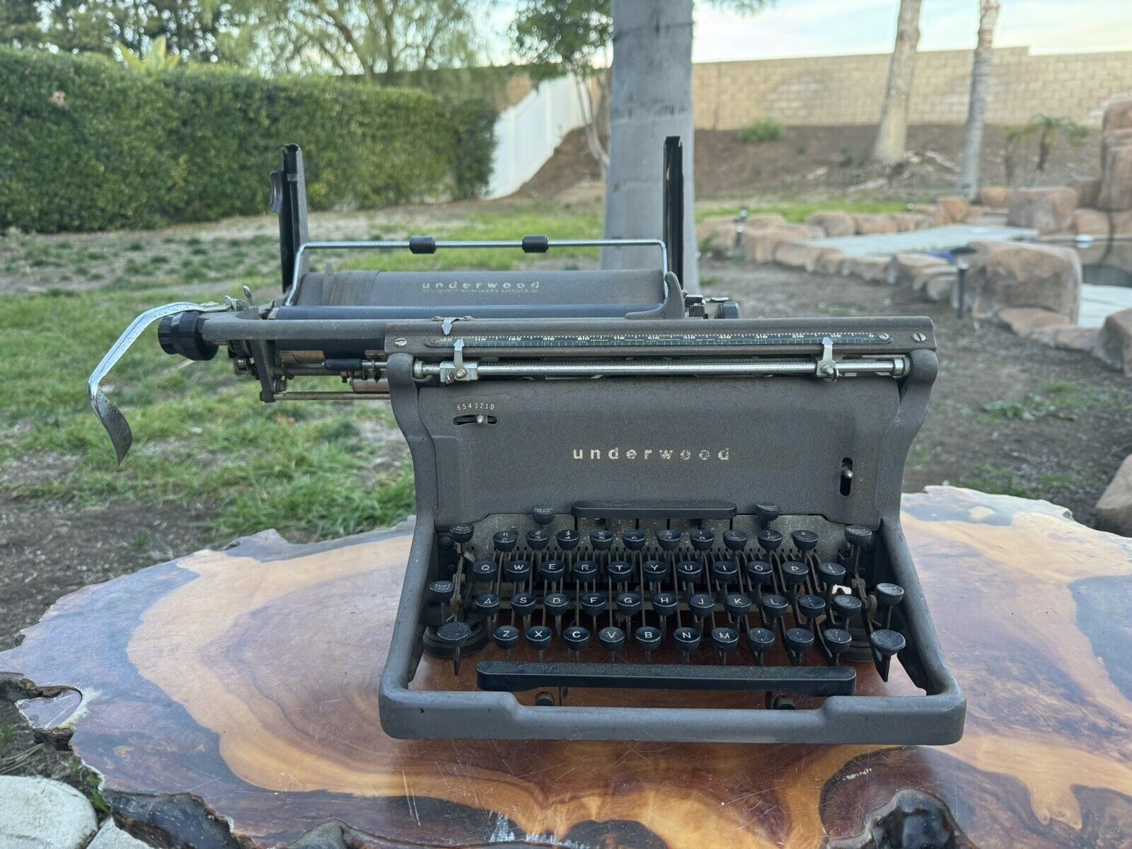 1950 Underwood Desktop Typewriter