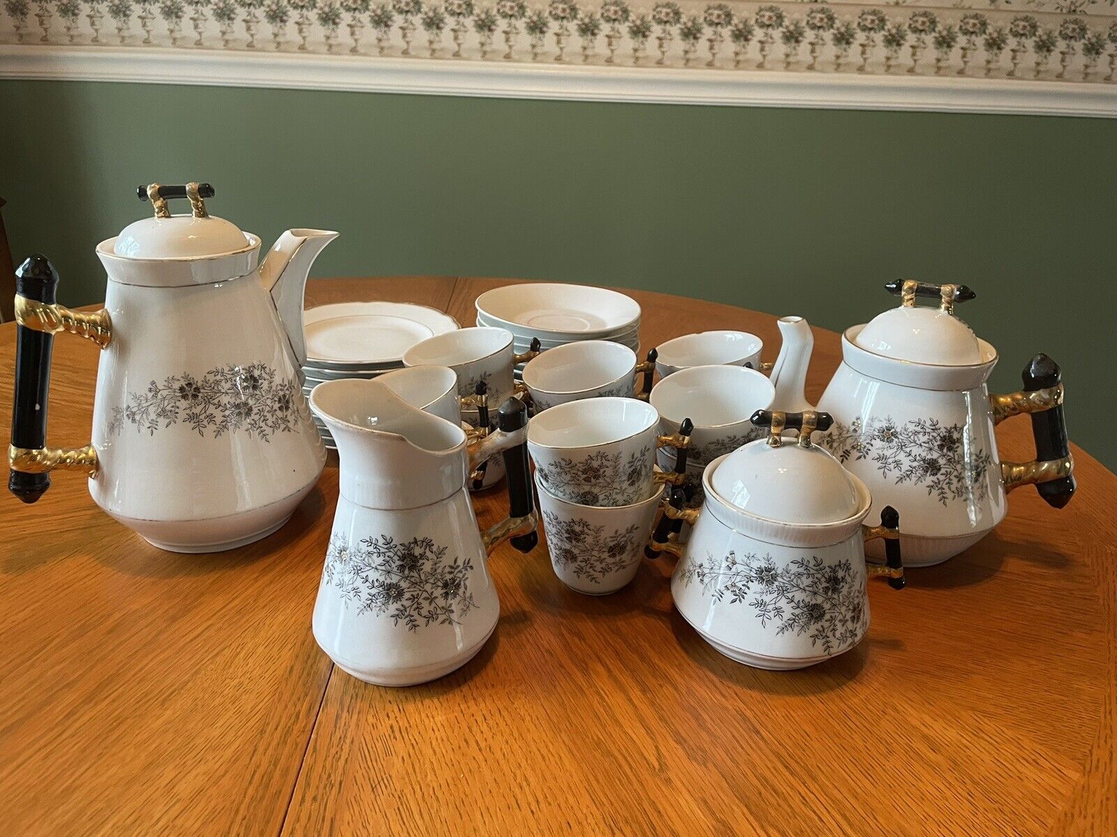 August Ruppsilber Konigszelt, Antique Porcelain Tea Set