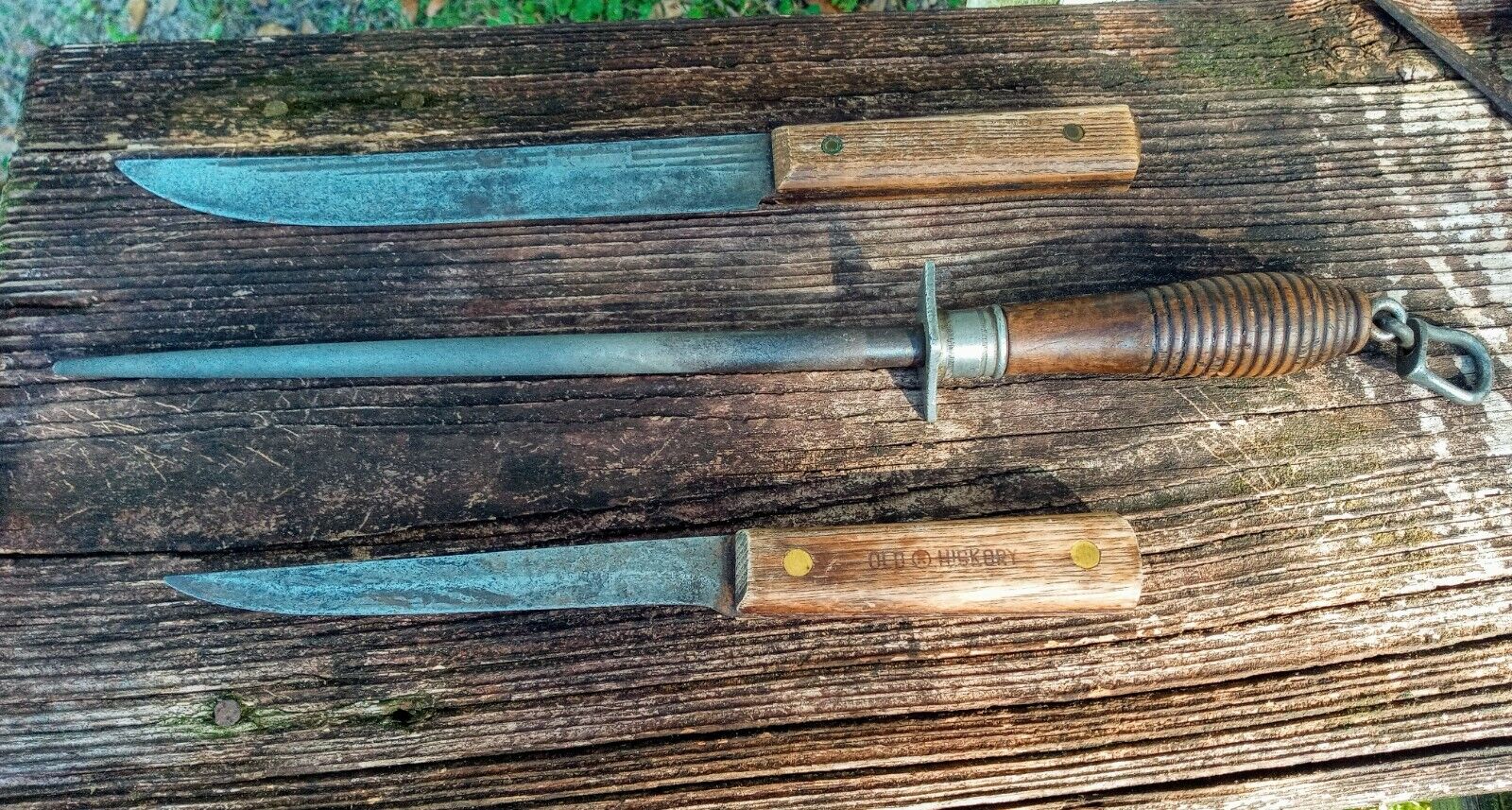 Landers, Frary, & Clark Professional Sharpening Rod, Two Butcher Knife Set-1950\'