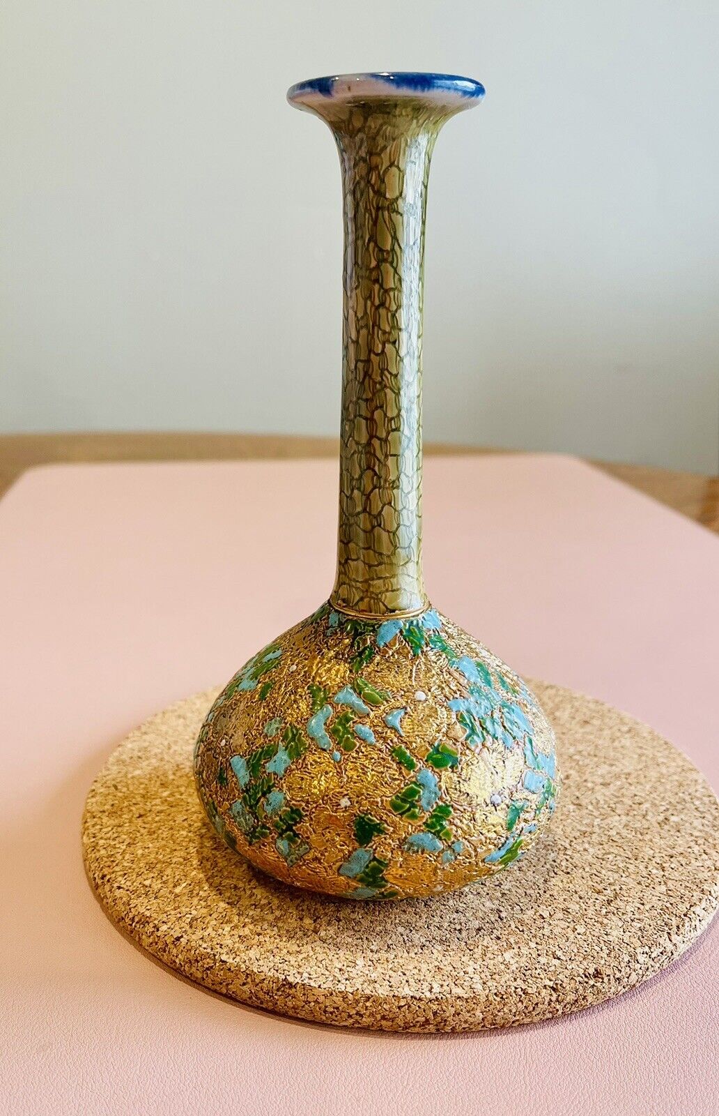 Antique Royal Doulton Slater 7-in Table Vase 6484