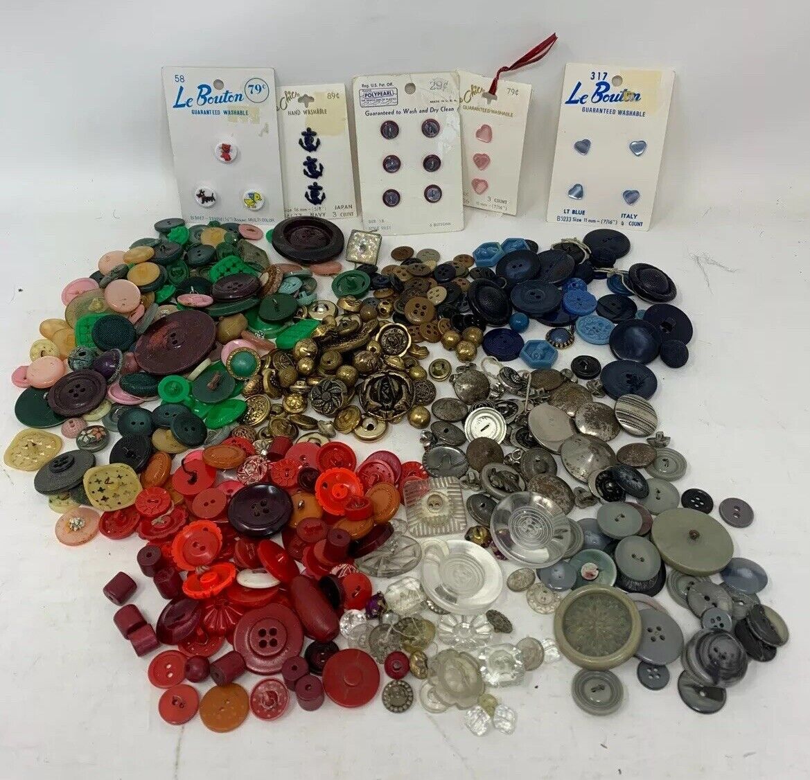 470+ Vintage Antique Sewing Buttons Metal, Bakelite, Wood, Matched & More