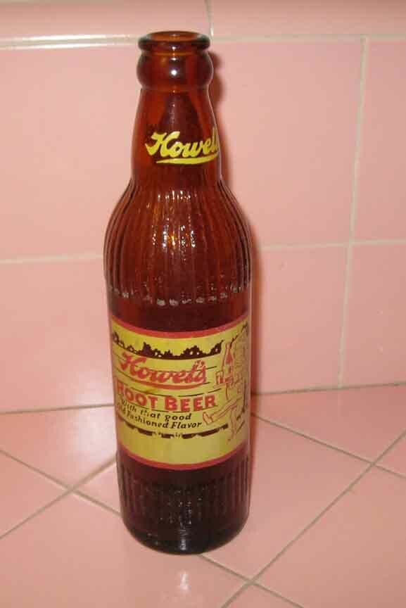 Vintage 1953 Howel\'s Root Beer Bottle 10oz Sycamore Ill. Brown Glass Elf Soda
