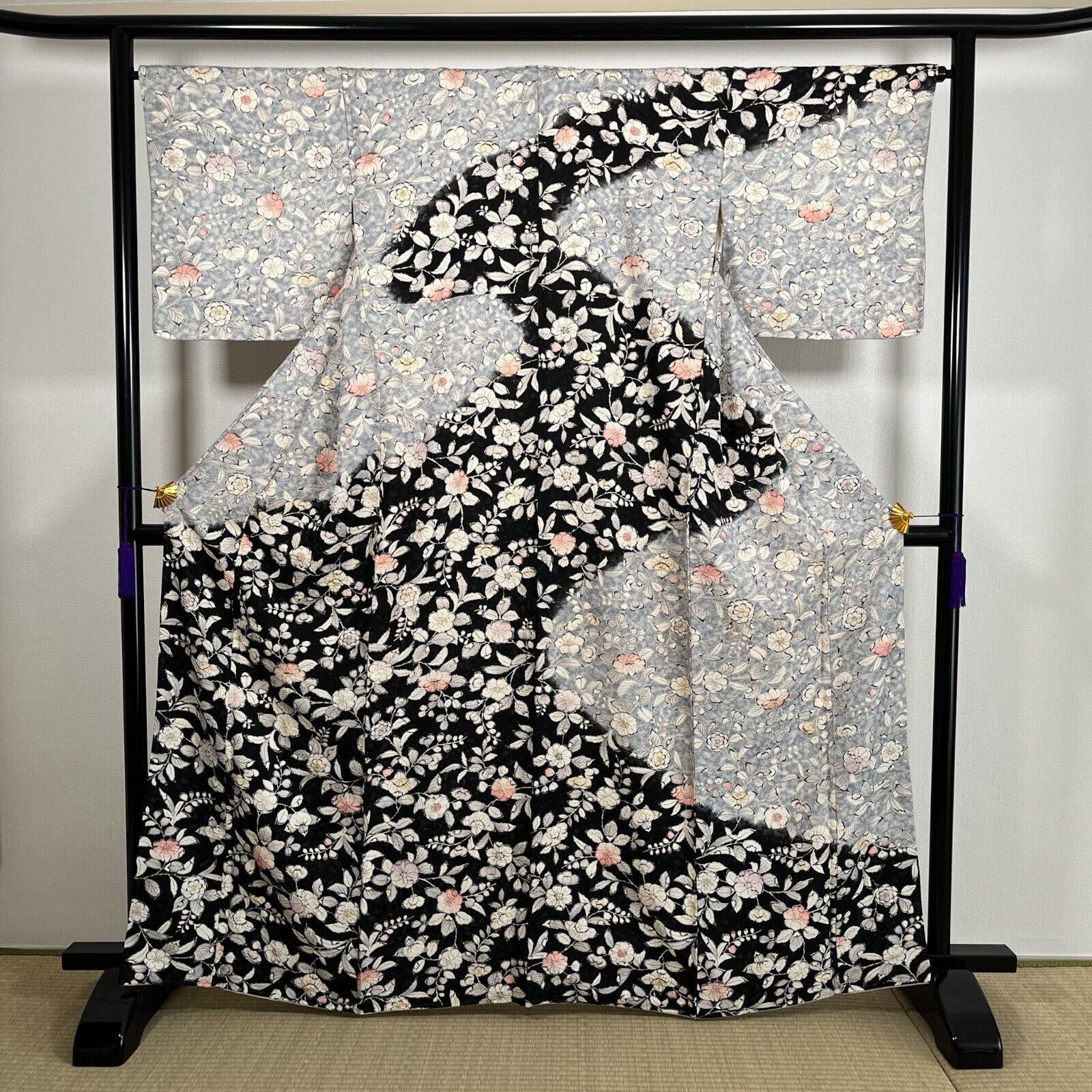 294-1 Japanese Kimono Silk Komon Tsujigahana Shibori Crepe fabric