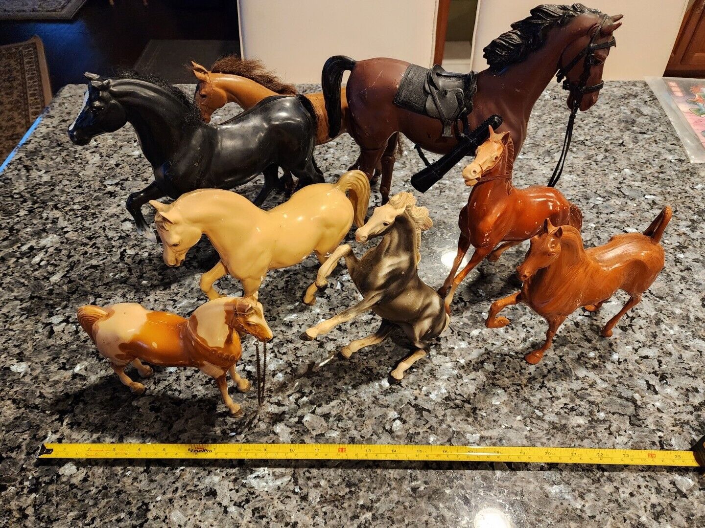 Vintage Model Horses Race Horse Thoroughbred MIXED LOT OF 8 PIECES ☆