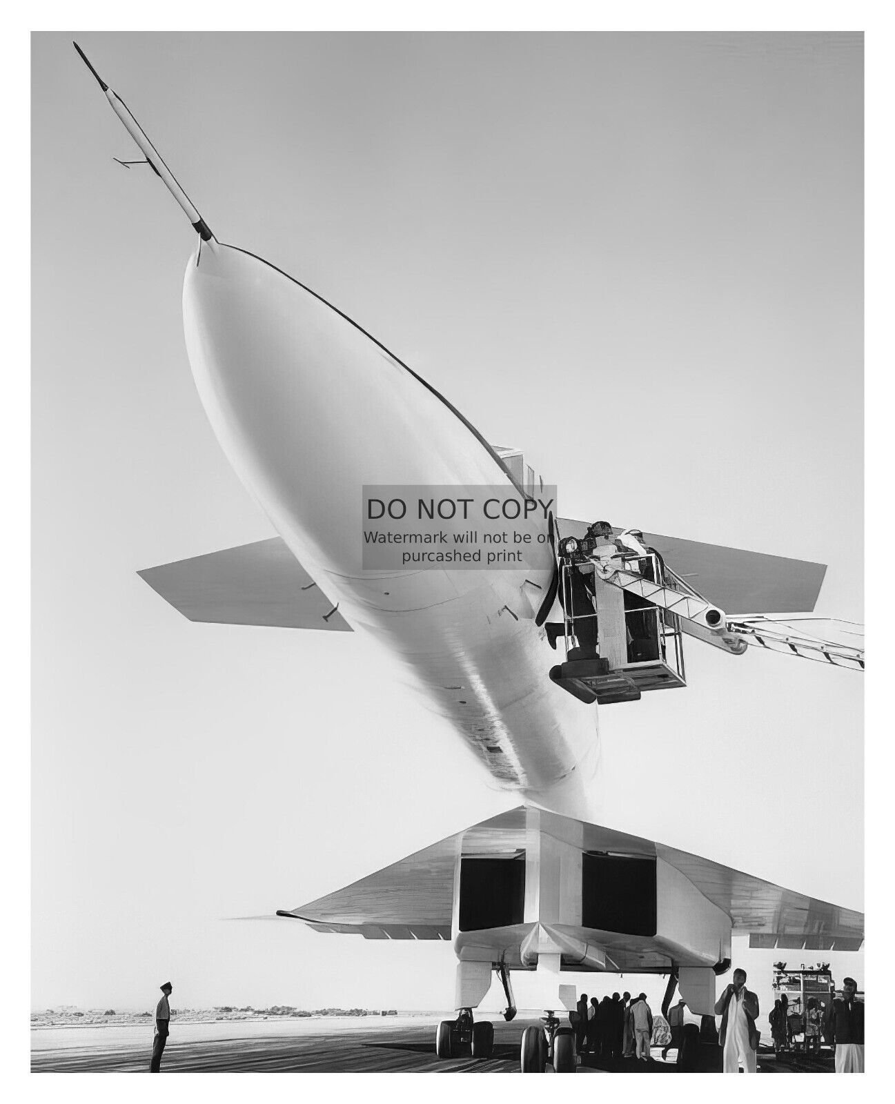 NOSE OF THE XB-70 VALKYRIE BOMBER PLANE 8X10 B&W PHOTO