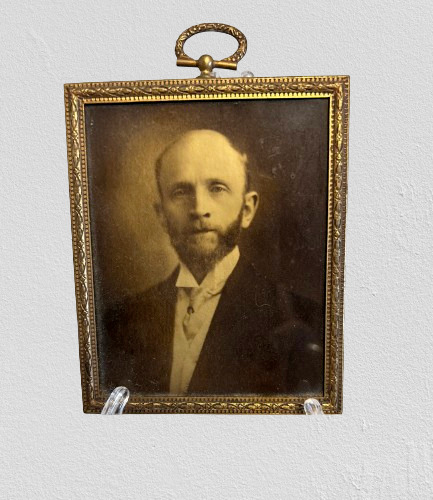 Antique Small Photo Frame Gold Tone Hanging Photo Portrait of a Man 4\