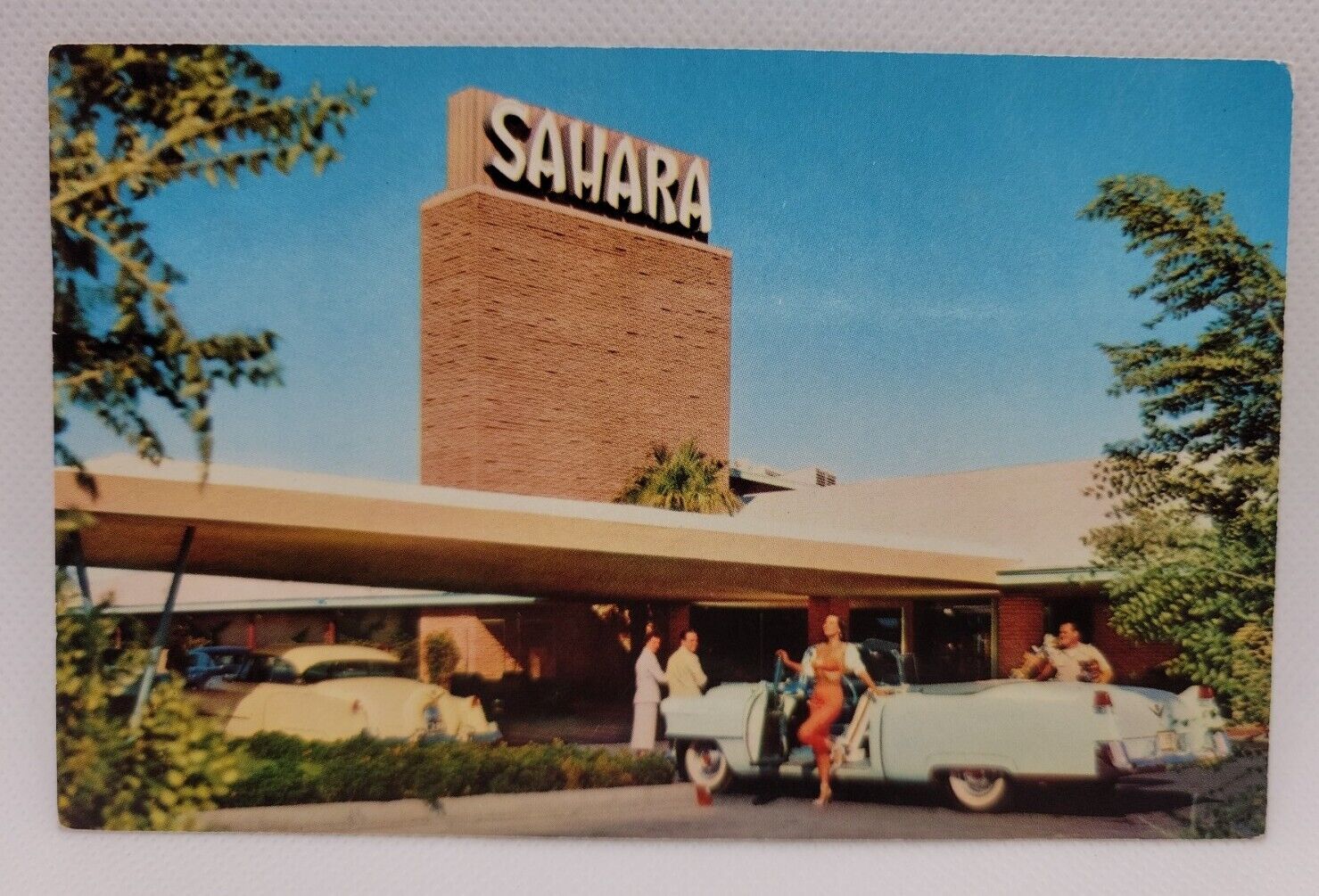 Vintage Postcard Sahara Hotel Las Vegas Nevada Cars Beautiful Woman 