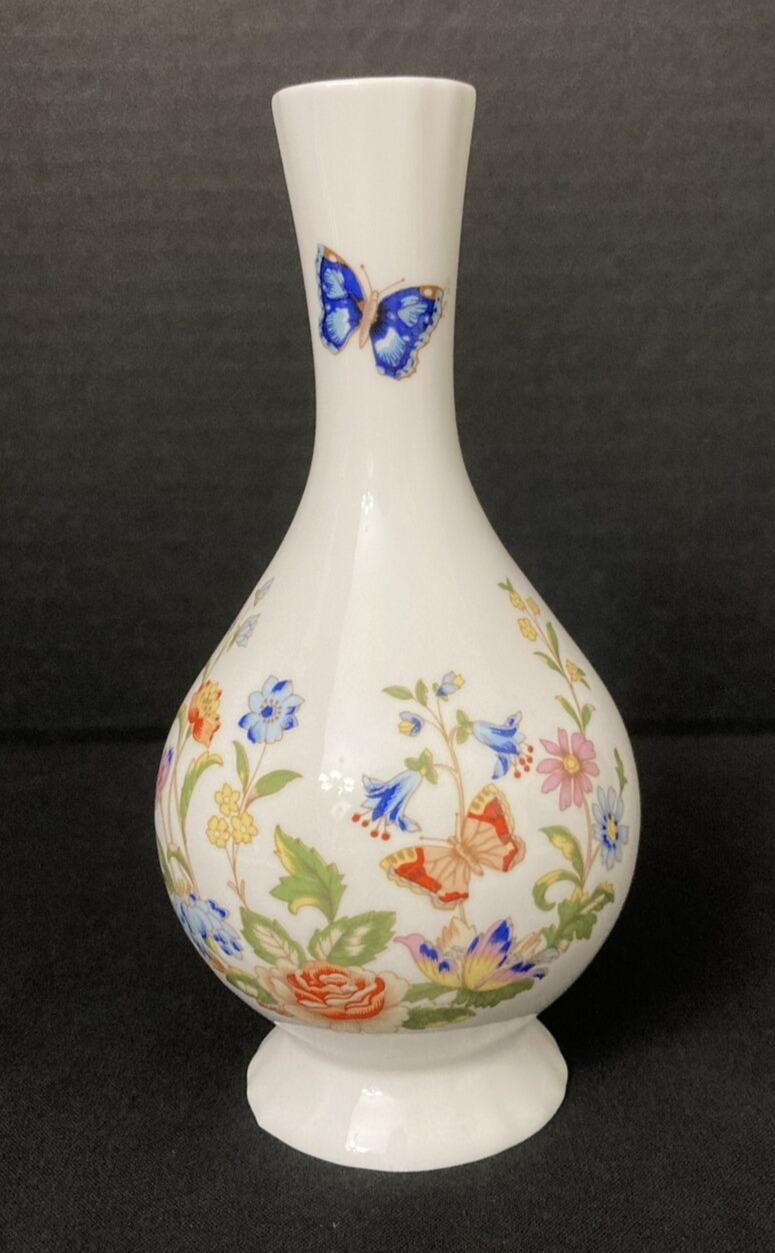 Vtg Aynsley Fine Bone China Cottage Garden Globe Bud Vase 6\