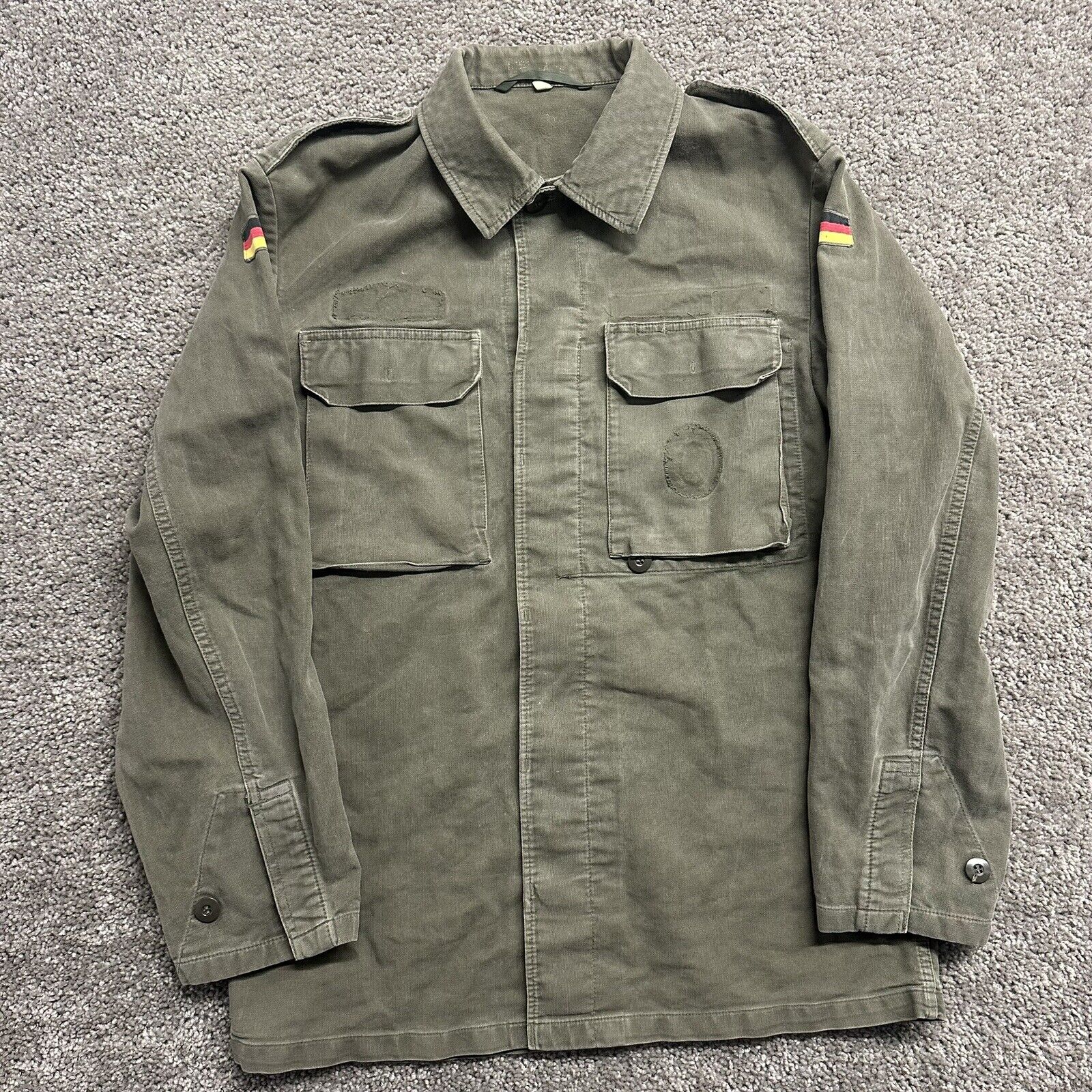 Vintage 40s/50s WWII German Military Shirt Jacket Adult Large Army patches Green