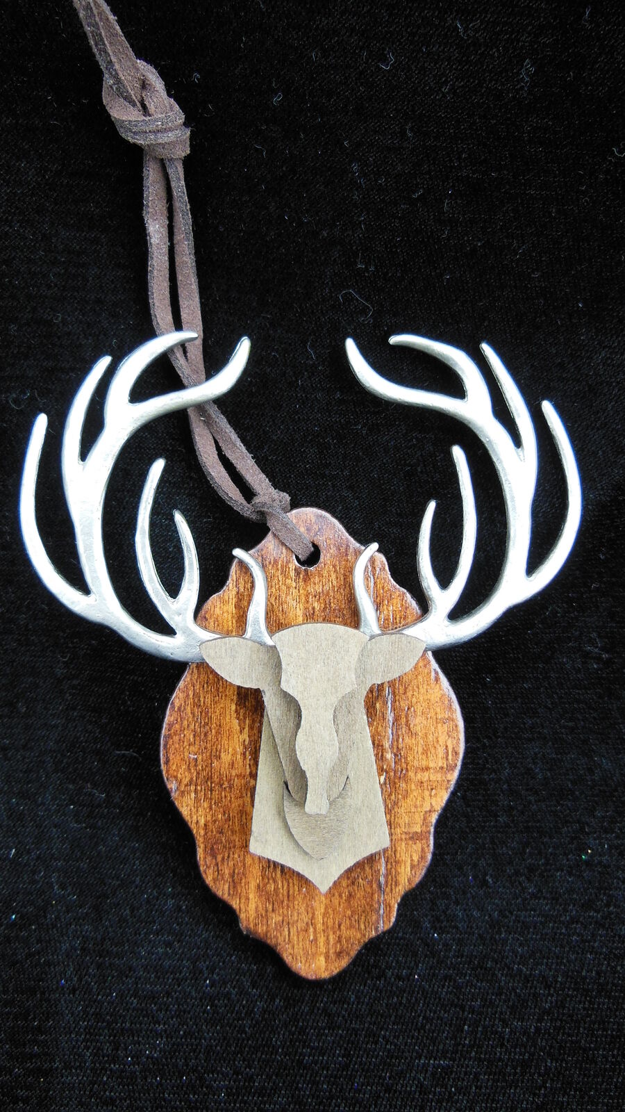 Hallmark Signature 2017 Wood Deer Head Mount Ornament NIB