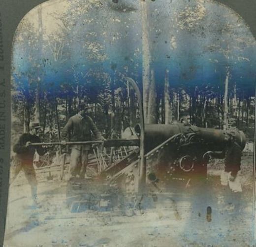 1918 WWI ARGONNE FRENCH SOLDIERS CHARGING HOWITZER IN FOREST STEREOVIEW 20-46