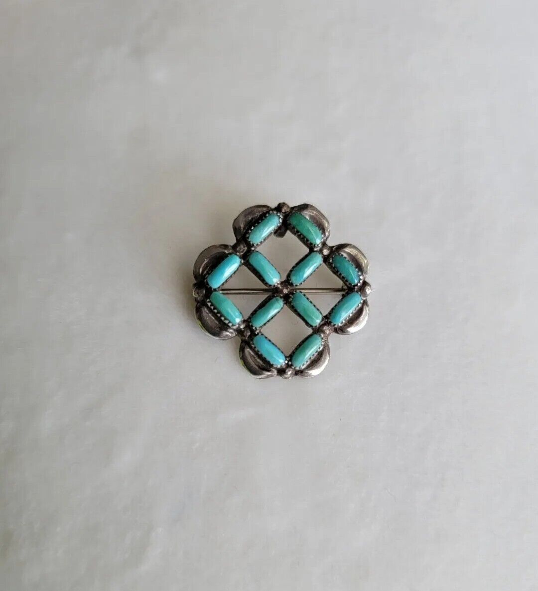 Vintage Zuni Native American Petit Point Turquoise Pin Pendant