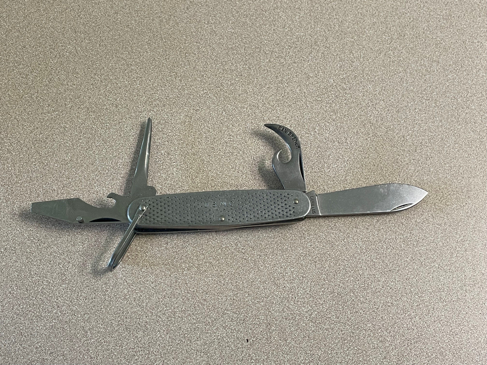 Old Vtg Military Camillus 1971 USMC Folding Pocket Knife Blade Made In USA