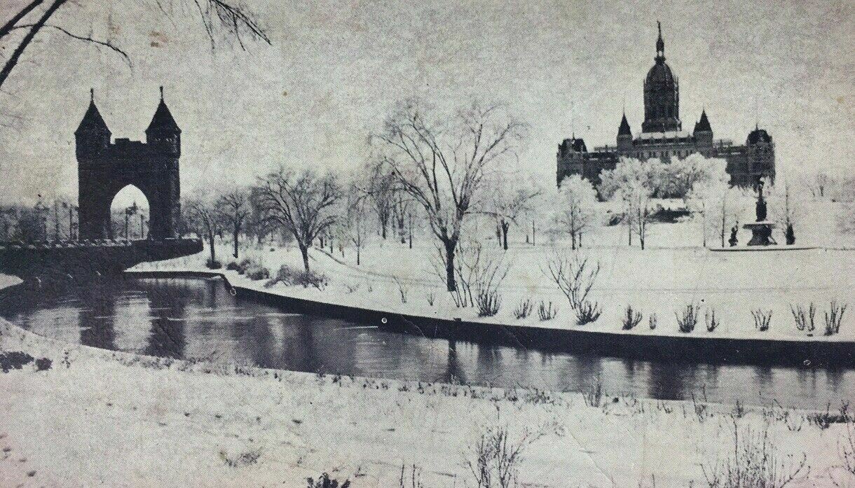 1905 Hartford CT Postcard Soldiers & Sailors Memorial Arch Winter Undivided