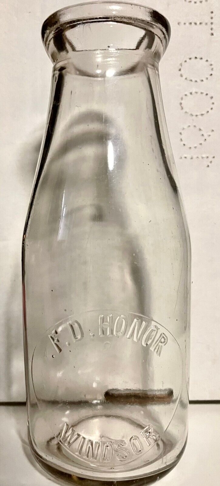 Excellent PINT Embossed Round Milk Bottle - F.D. HONOR DAIRY Windsor, Ontario