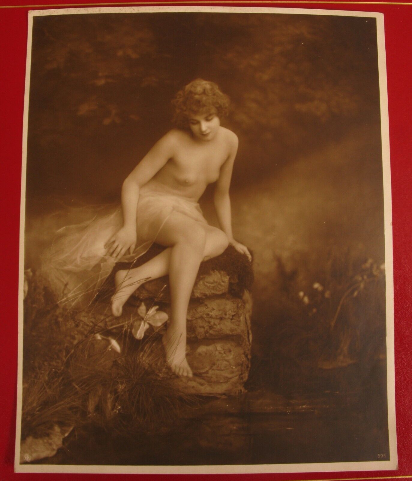 VINTAGE 1920's OVERSIZED PHOTOGRAPH FEMALE SEXY NYMPH SENSUAL RISQUE NPG 