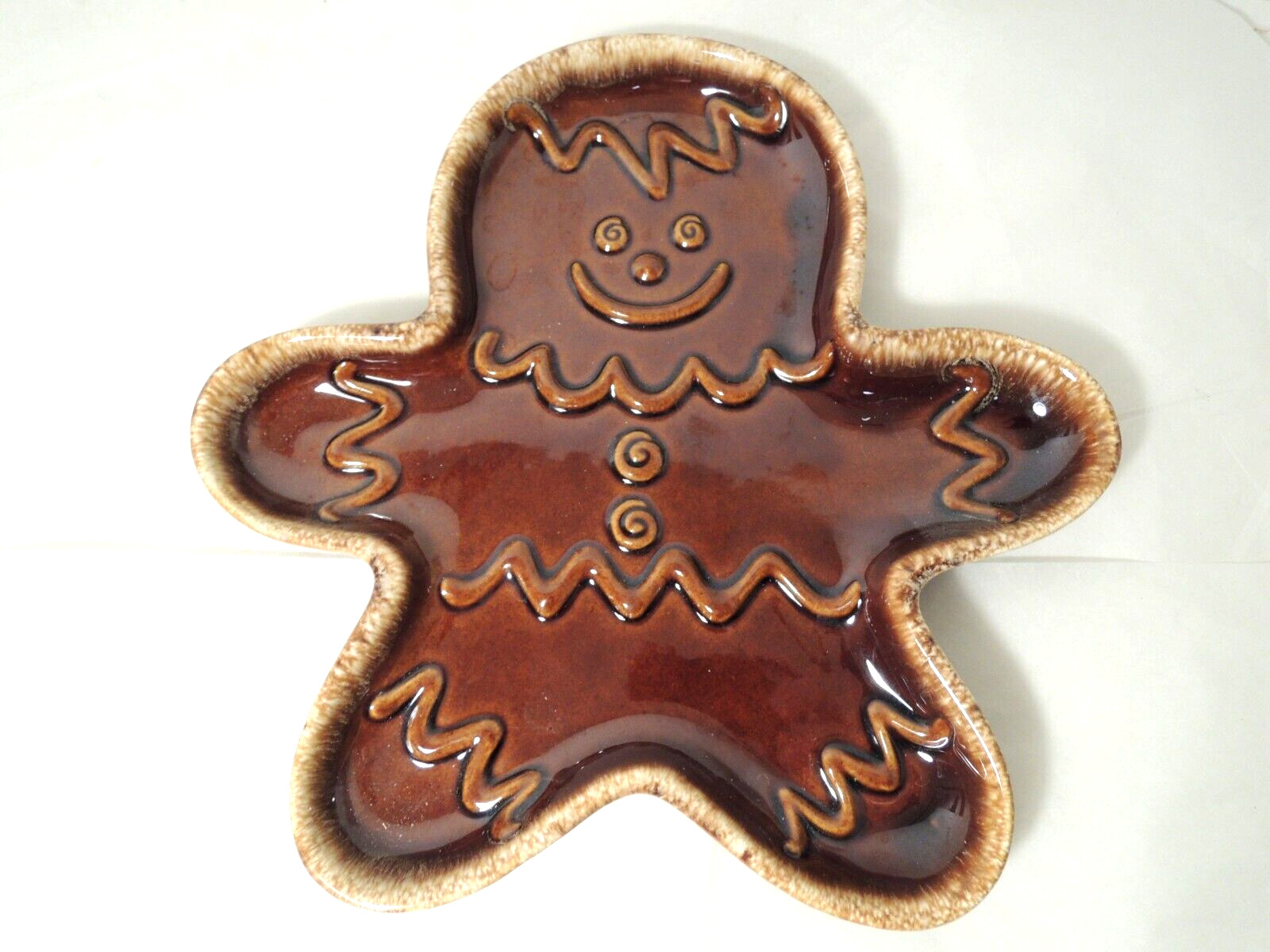Hull Vintage Gingerbread Man Cookie Serving Plate Drip Brown 10 x 10